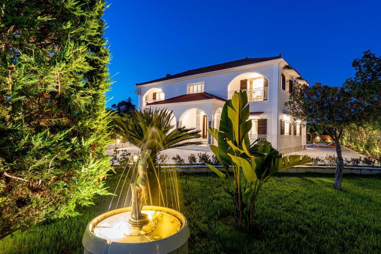 Aigli Villa Agios Kirikos  Luaran gambar